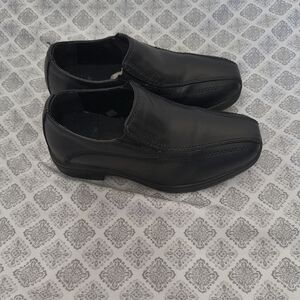 Men's Black Slip-On Dress Shoes